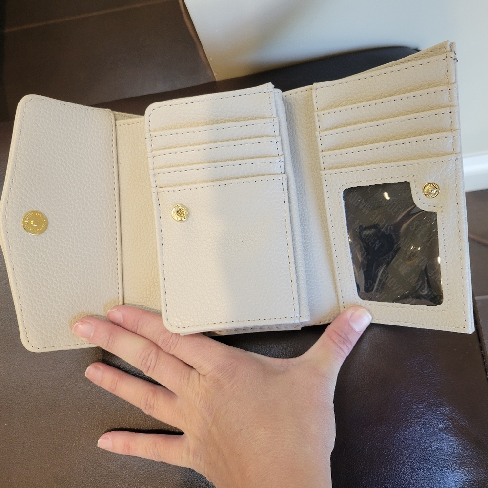 Steve Madden Cream Women's Wallet - Picture 4 of 7
